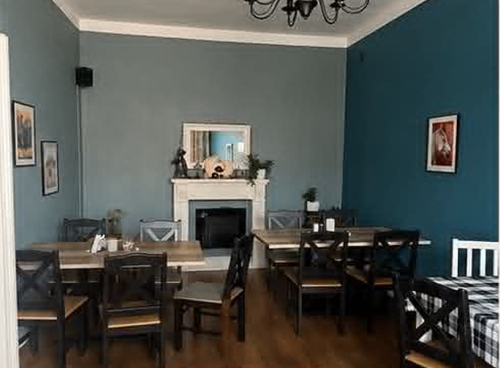 Sala 4 Folkowych Smaków — elegancka sala na wydarzenia rodzinne i firmowe, do 18 osób